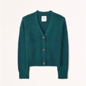 Abercrombie 
Women's
Chenille Short Cardigan
Color: GREEN
Size: GREEN XXL